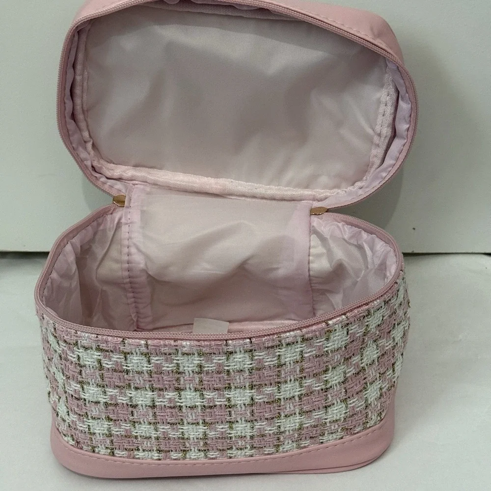 Ulta‎ Makeup Cosmetic Train Case Travel Plaid Pink White Zipper Foldable Lined